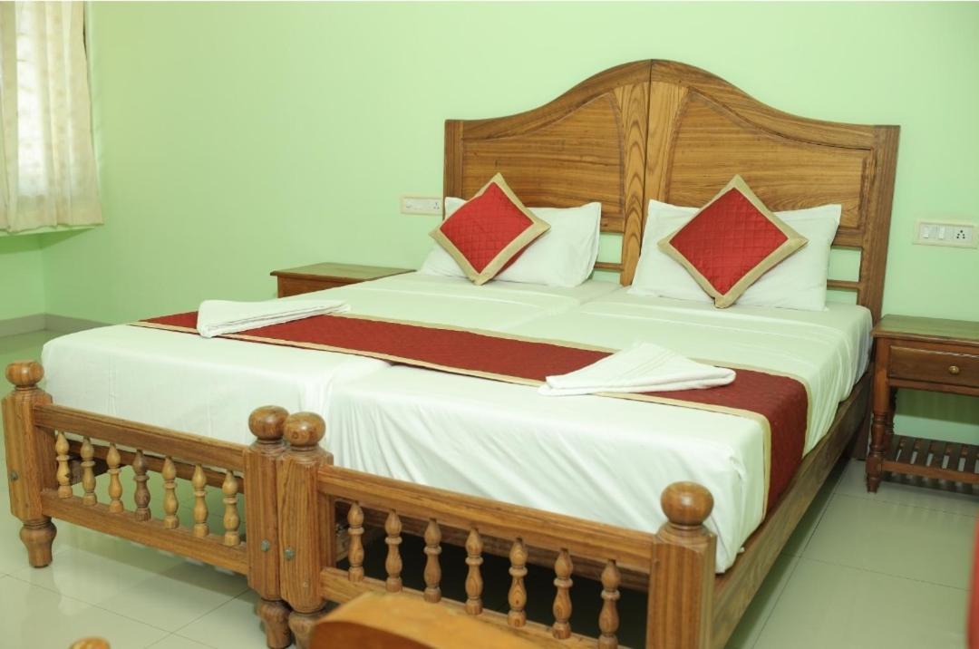 Sea Star Beach Resort Kovalam Eksteriør billede